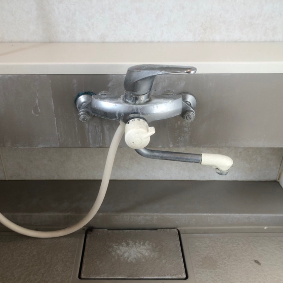 蛇口まわりのリフォーム前の画像