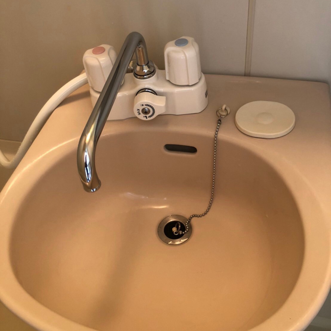 洗面台のリフォーム後の画像